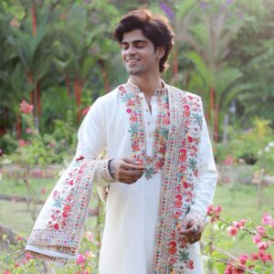 Men's Exclusive Wedding Collection Luxury Rangreza Kashmiri Embroidered Kurta with Heavy Shawl & Pant Set – Latest Trending Designer Style